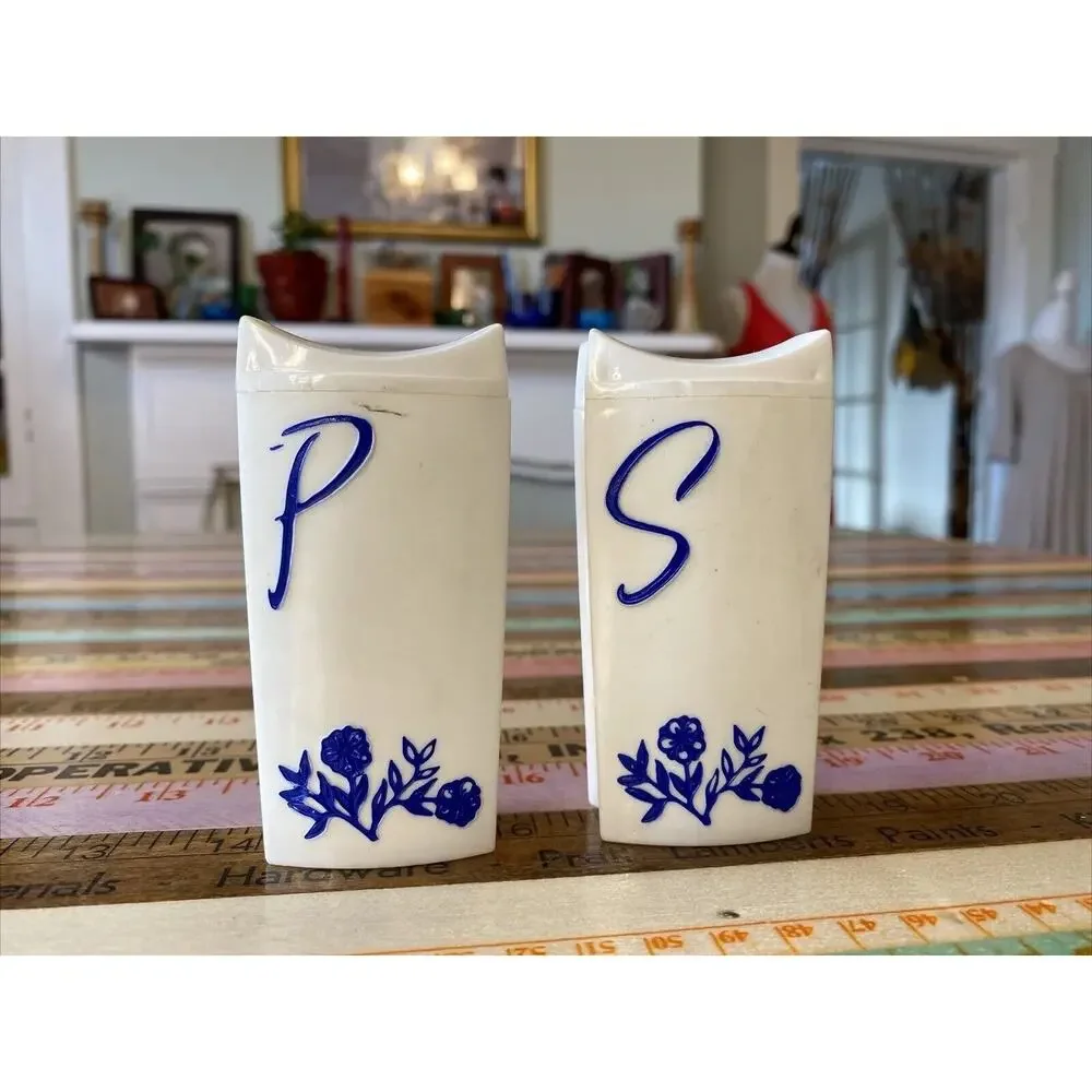 Vintage Wecolite Salt & Pepper Shakers‎ USA 1960’s Retro MCM